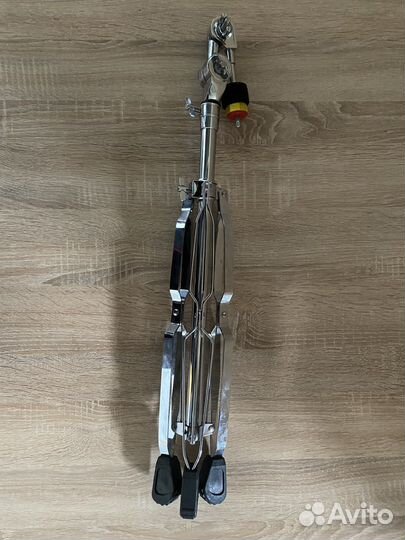 Стойка журавль, стойка для малого барабана