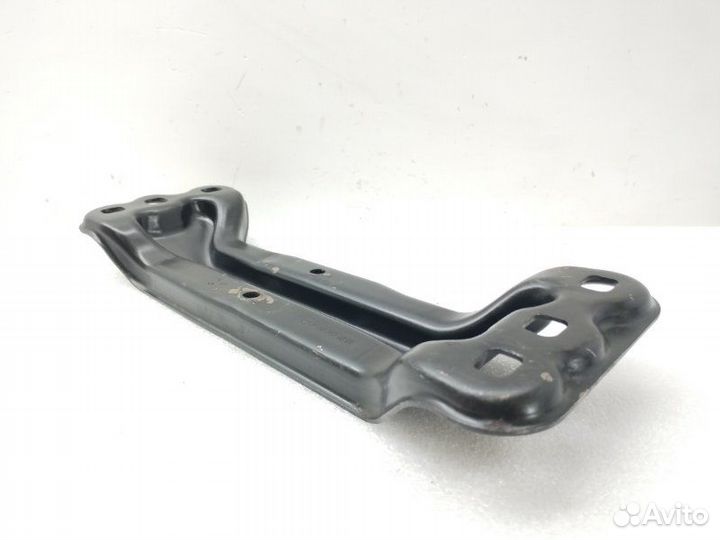 Кронштейн кпп Mercedes-Benz E-Class W211 2.2 2008