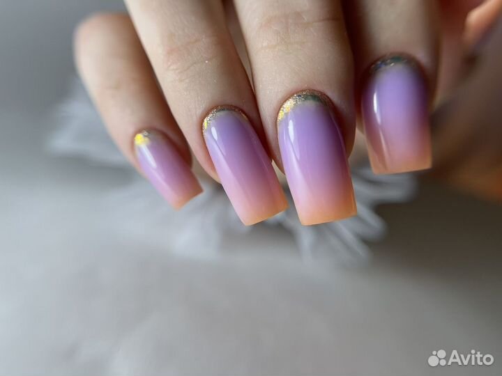 Модель на маникюр