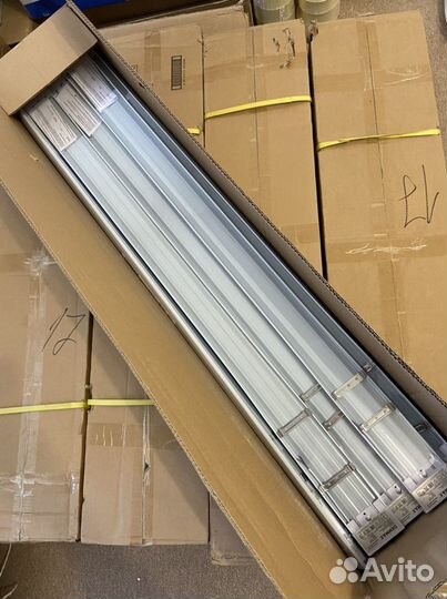 Потолочный светодиодный светильник