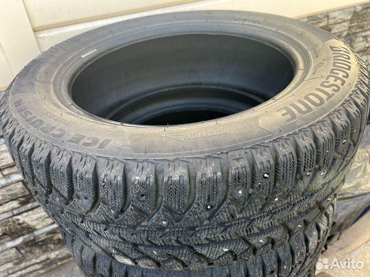 Bridgestone Ice Cruiser 7000S 205/55 R16 91T