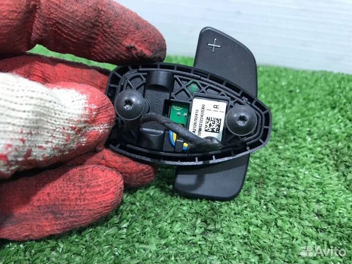 Кнопка руля правая Mercedes-Benz E-350 W212 272980