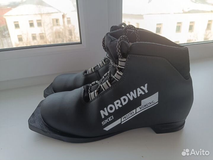 Беговые лыжи