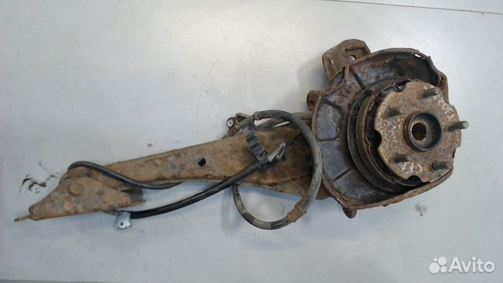 Ступица (кулак, цапфа) Toyota RAV 4, 2006