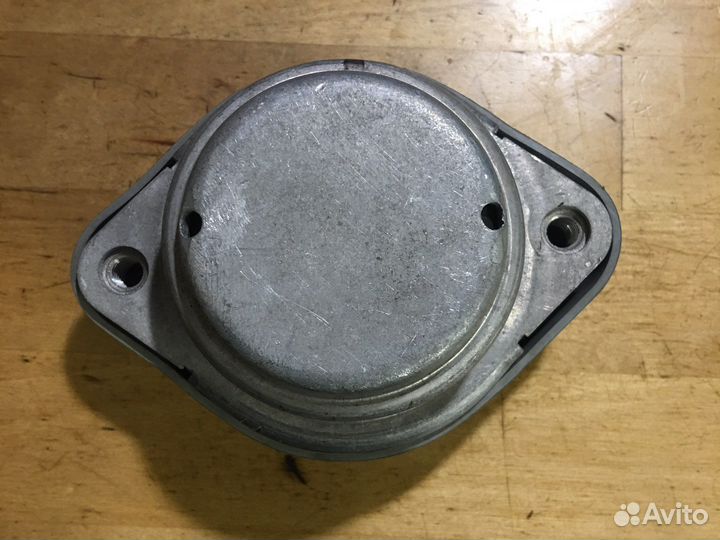 Опора двигателя