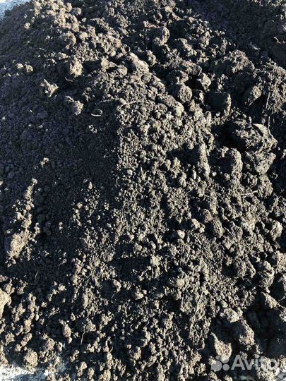 Чернозем,плодородный грунт,земля полевая для садов