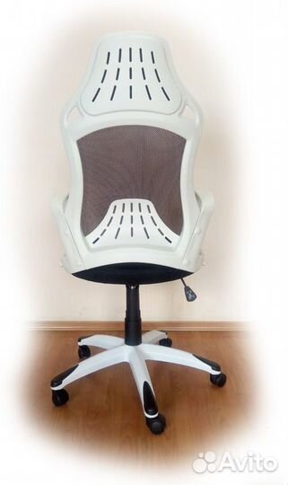 Компьютерное кресло новое