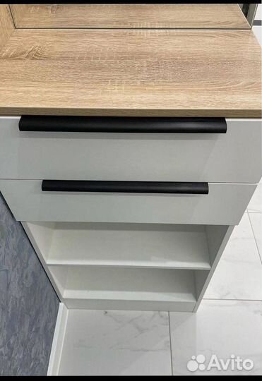 Распашной шкаф