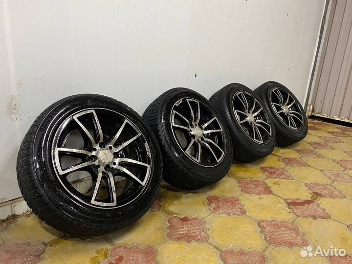 Комплект зимних колес