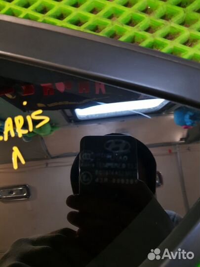 Стекло собачника заднее левое Hyundai Solaris