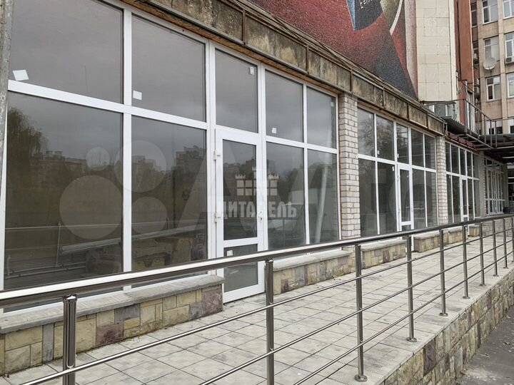 Торговый центр на Московском пр-т