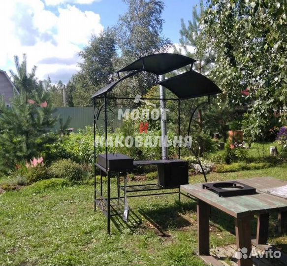 Беседка с мангалом