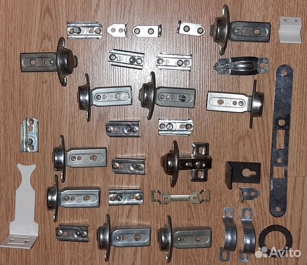 Мебельная фурнитура, цена за всё