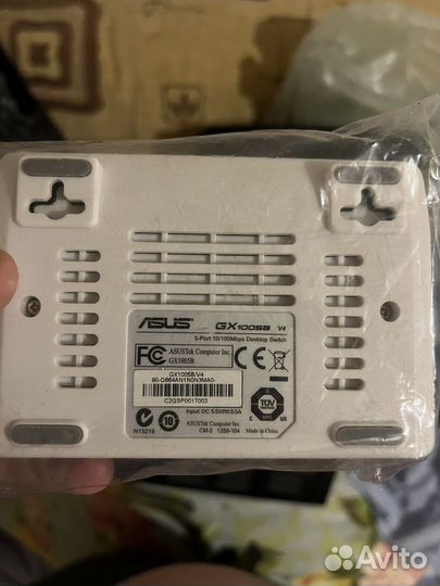 Коммутатор asus GX1005B Switch