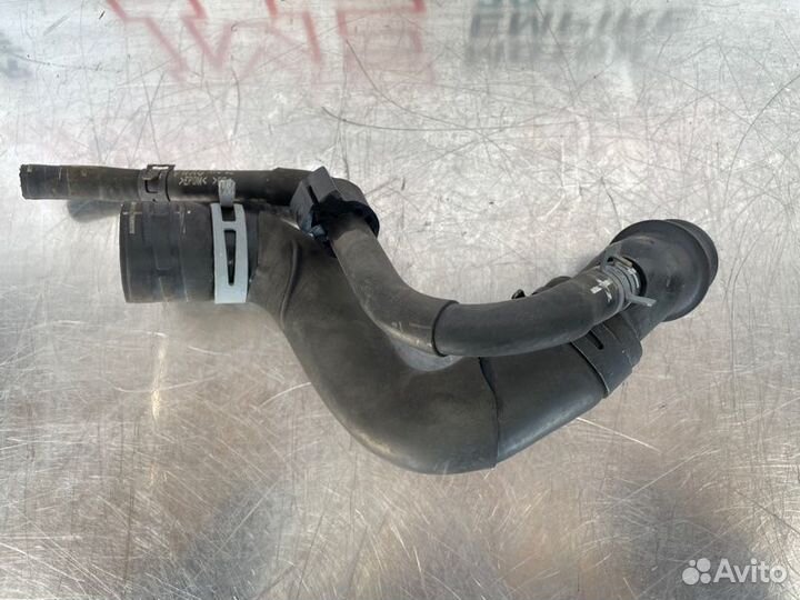 Патрубок охлаждения Skoda Fabia 5J 1.2 BBM 2008