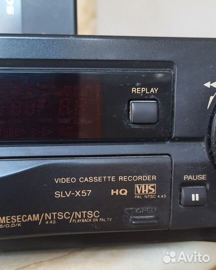 Видеомагнитофон Sony