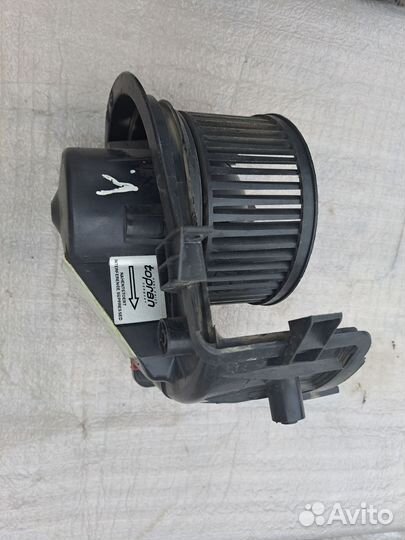 Фольксваген Венто моторчик печки