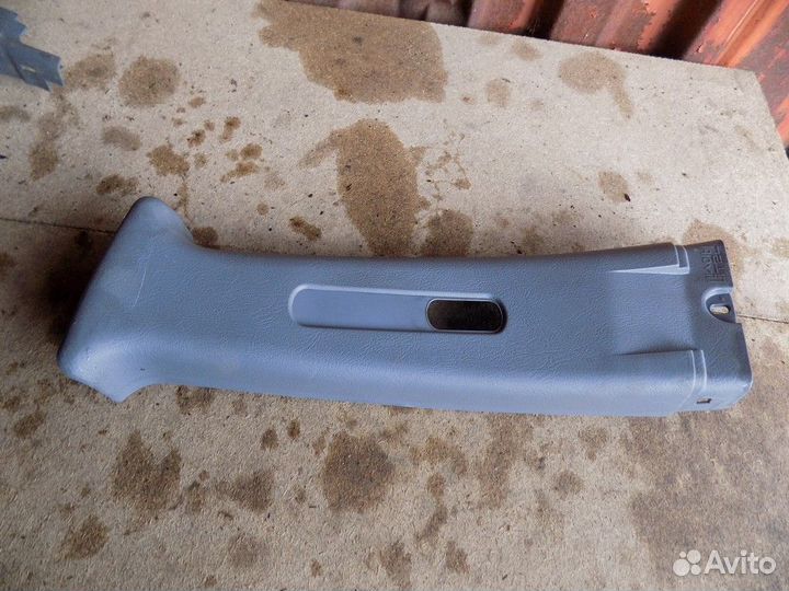 Обшивка стойки Elantra 2000-2005