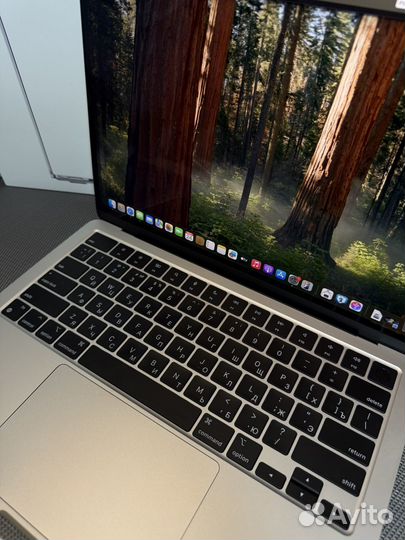 Apple macbook air 13 2022 m2 8/512