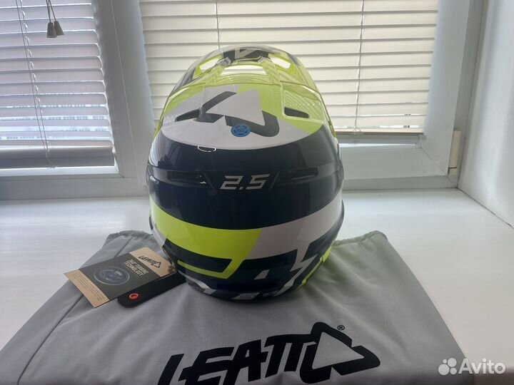 Кроссовый шлем Leatt 2.5