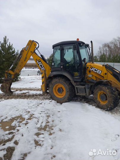 Экскаватор погрузчик JCB