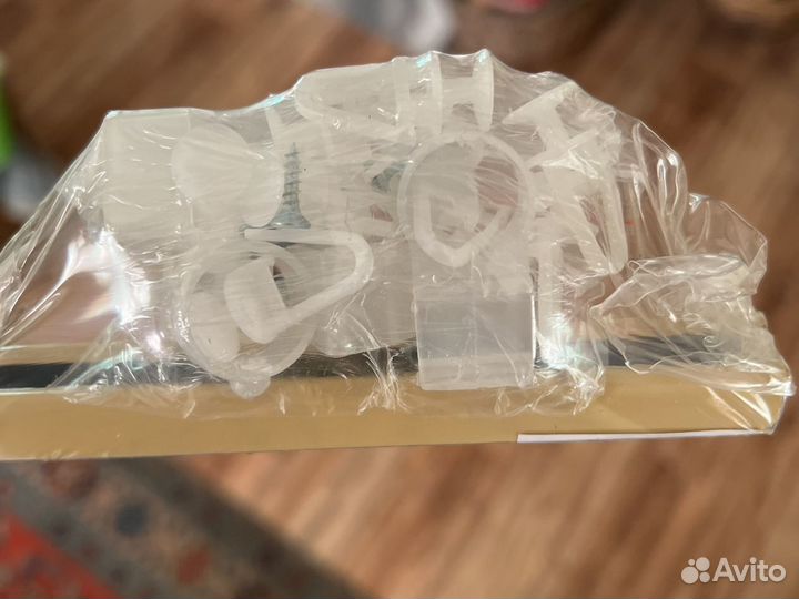 Бежевый карниз 160 см с крепежами