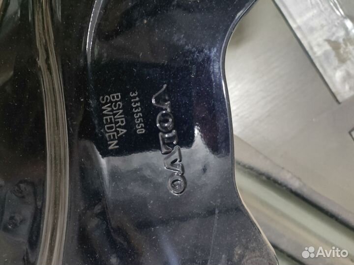 Дверь Вольво хс60