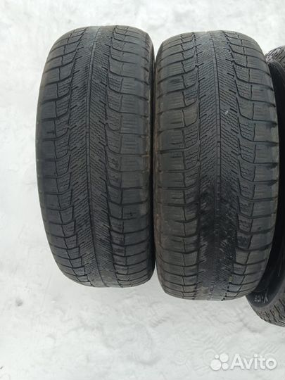 Michelin X-Ice 215/65 R16