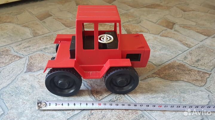 Трактор игрушечный СССР