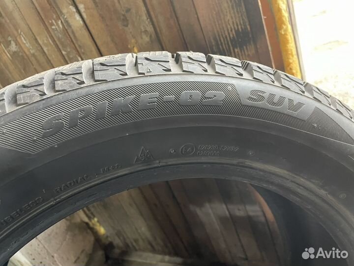 Bridgestone Blizzak Spike-02 SUV 235/55 R18 104T