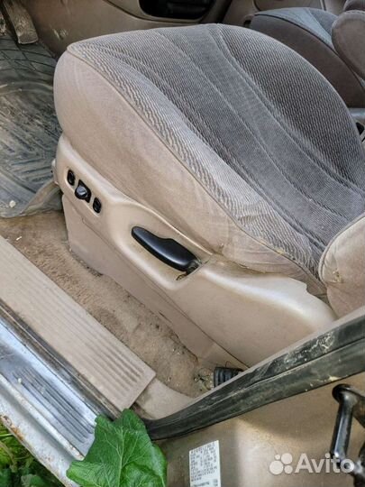 Сиденья диваны на форд виндстар