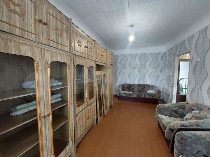 2-к. квартира, 43 м², 4/4 эт.