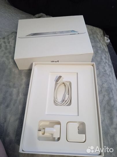 iPad 2 Wi-Fi 3G 64GB micro SIM-карта