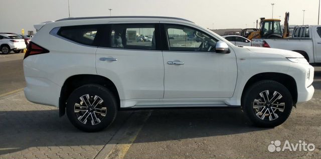 Mitsubishi Pajero Sport 3.0 AT, 2022, 350 км