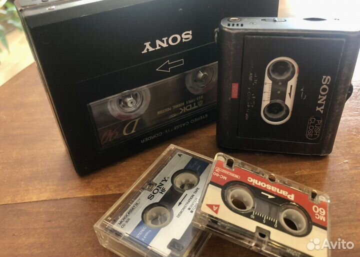 Самый маленький в мире магнитофон Sony M-909