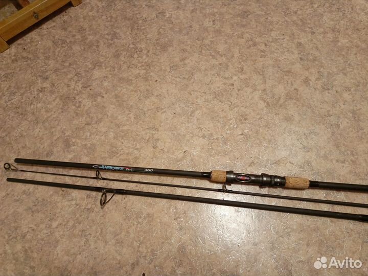 Карповая катушка с удочкой