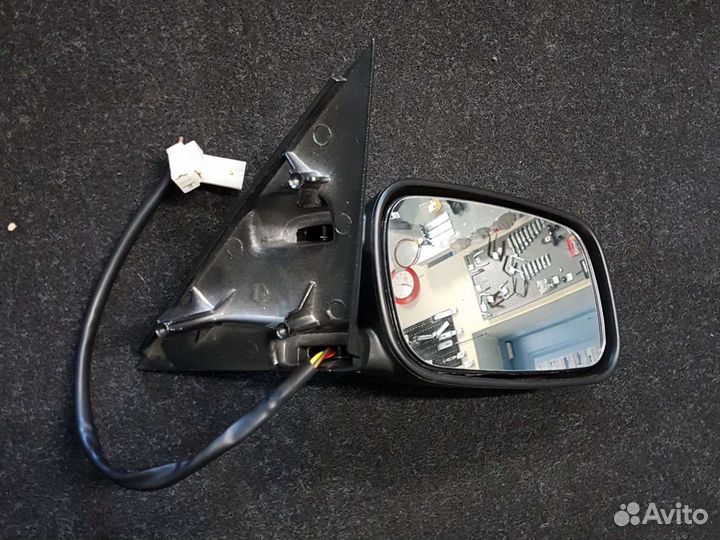 Зеркало (R) электр. 357857508D Passat (88-97)