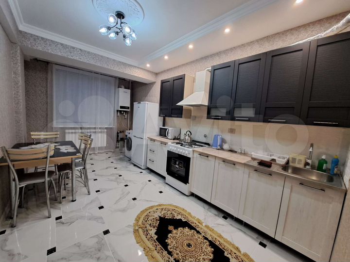 2-к. квартира, 65 м², 7/9 эт.