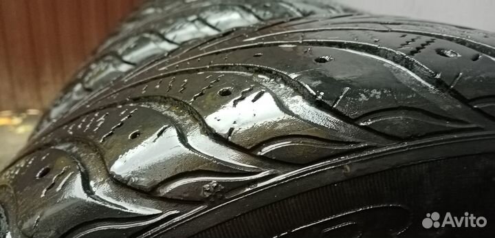 Goodyear UltraGrip Extreme 195/60 R15 88T