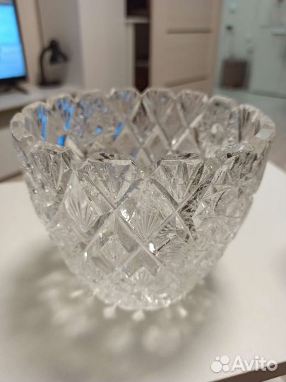 Хрустальная ваза