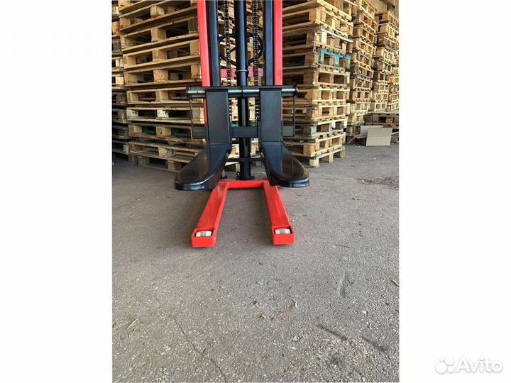 Штабелёр гидравлический