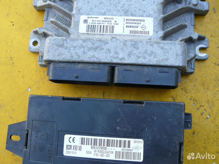 Комплект эбу+вставки замков Renault Logan 2013г