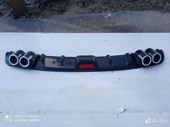 Диффузор на задний бампер универсальный