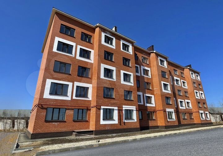 2-к. квартира, 70,1 м², 2/5 эт.