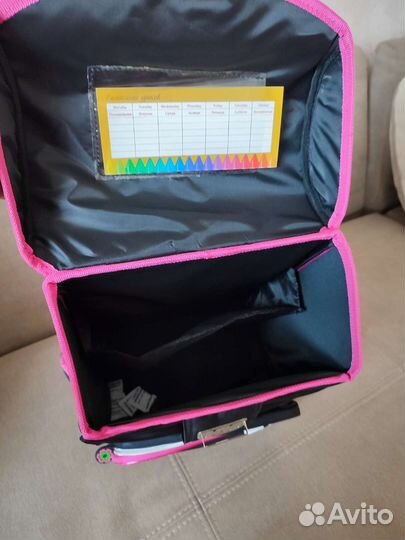 Рюкзак школьный для девочки новый