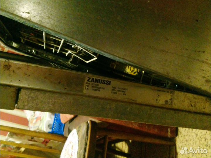 Посудомойка Zanussi