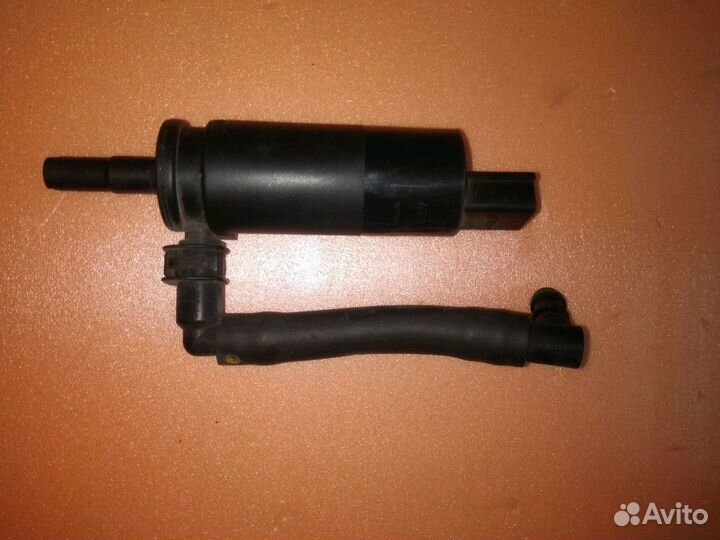 Насос омывателя фар BMW E65 E66 E60 E90 E38