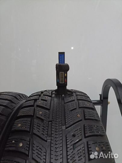 Kumho I'Zen KW22 215/65 R16