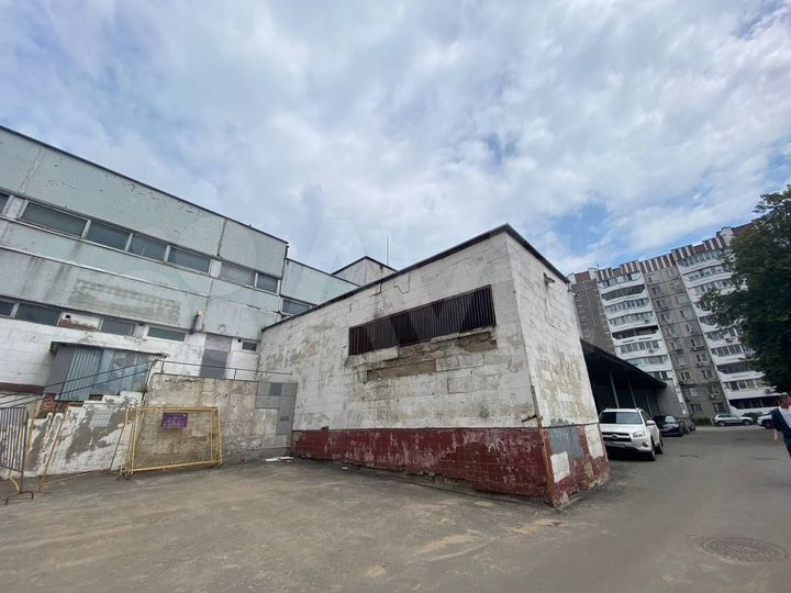 Помещения для сетевого магазина 4400 м²