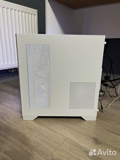 Iron Pride Invader Q3 White (3 кулера + хаб, Куб)